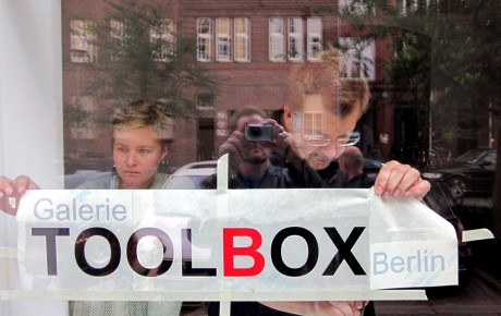 Läsnäolon arvo – Toolbox on ideologinen taidetila Berliinissä