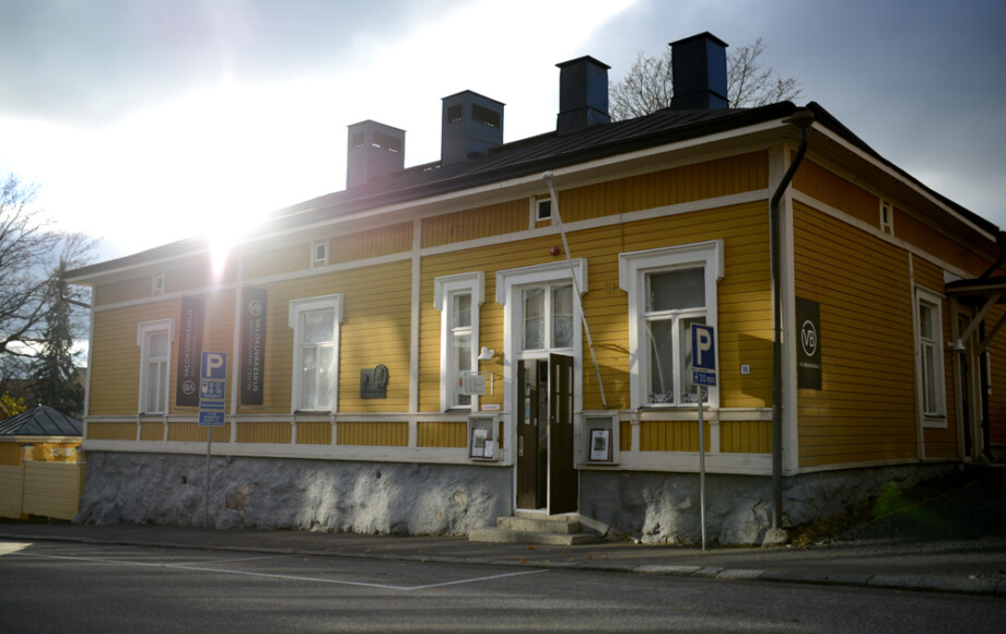 Kuopion VB-valokuvakeskus luopuu näyttelyvuokrista